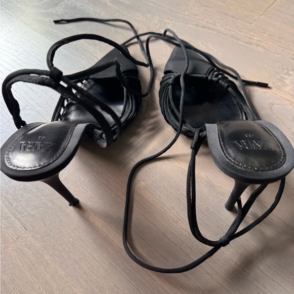 Pumps - Picture 2 of 2